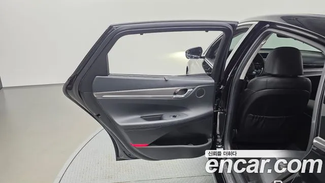 Hyundai Grandeur New — Фото автомобиля 14