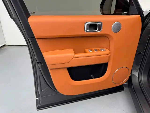 Li Auto L7 — Фото автомобиля 13