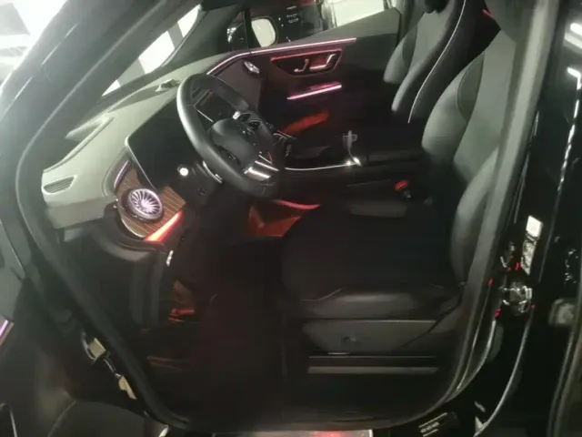 Mercedes-Benz EQE SUV — Фото автомобиля 19