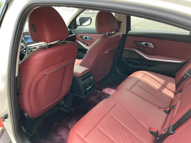 BMW 3 Series — Фото автомобиля 14