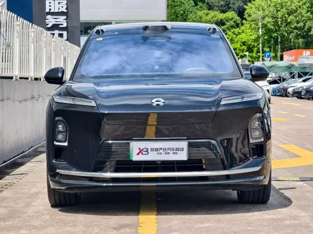 Nio ES8 — Фото автомобиля 4