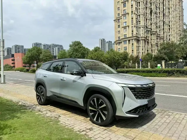 Geely Boyue L — Фото автомобиля 3