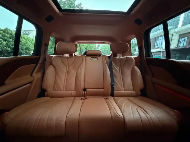 BYD U8 — Фото автомобиля 9