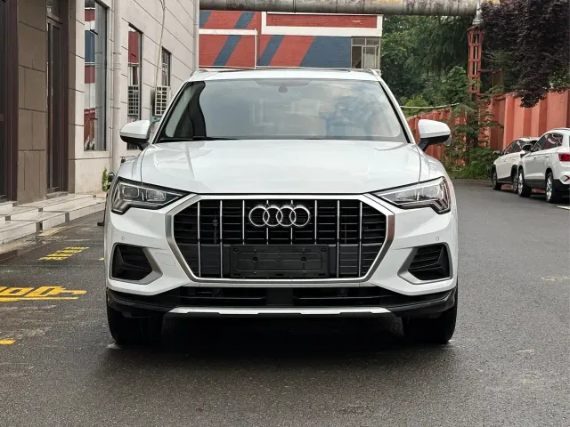 Audi Q3 — Фото автомобиля 2