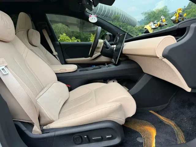 Nio ET5 Touring — Фото автомобиля 6