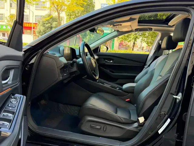 Honda Accord — Фото автомобиля 4
