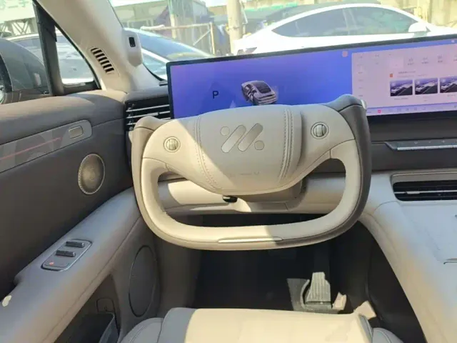 IM Motors LS6 — Фото автомобиля 10