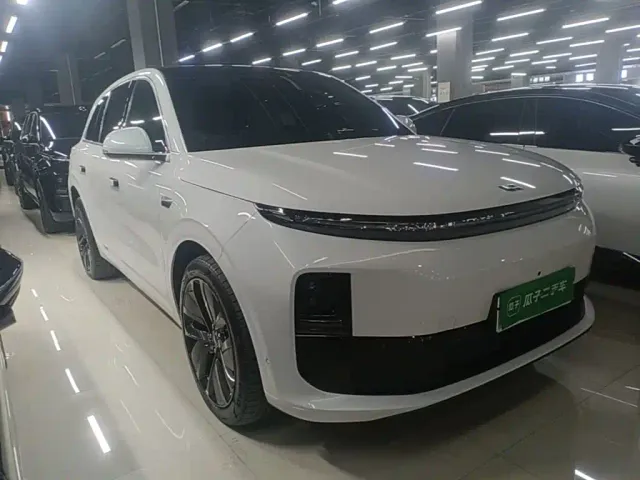 Li Auto L6 — Фото автомобиля 3