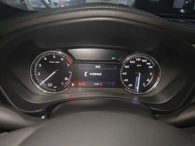 Cadillac XT4 — Фото автомобиля 11