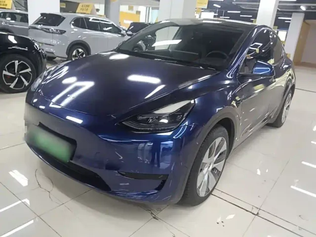 Фотография автомобиля — Tesla Model Y