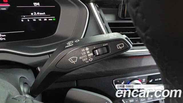 Audi Q5 45 TFSI quattro Premium — Фото автомобиля 30