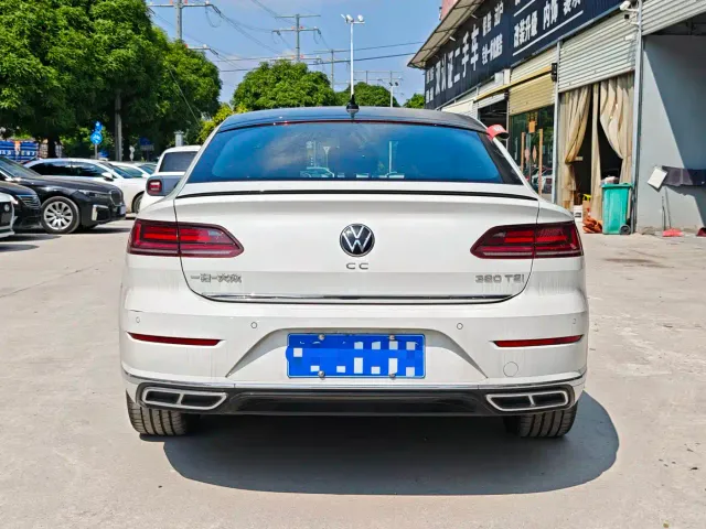 Volkswagen CC — Фото автомобиля 8