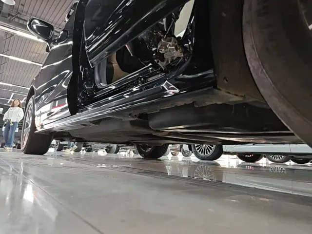 Toyota Sienna — Фото автомобиля 21