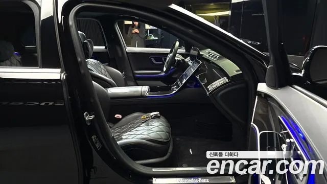 Mercedes-Benz S-Class — Фото автомобиля 11