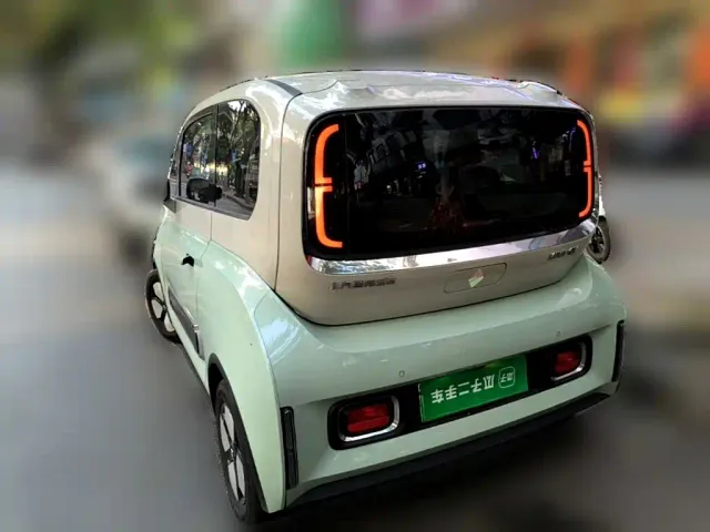 Baojun KiWi EV — Фото автомобиля 6