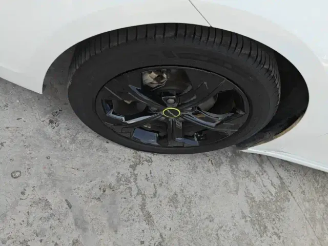 Roewe i6 MAX EV — Фото автомобиля 22