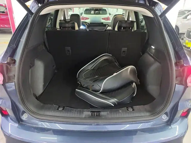 Ford Escape — Фото автомобиля 18