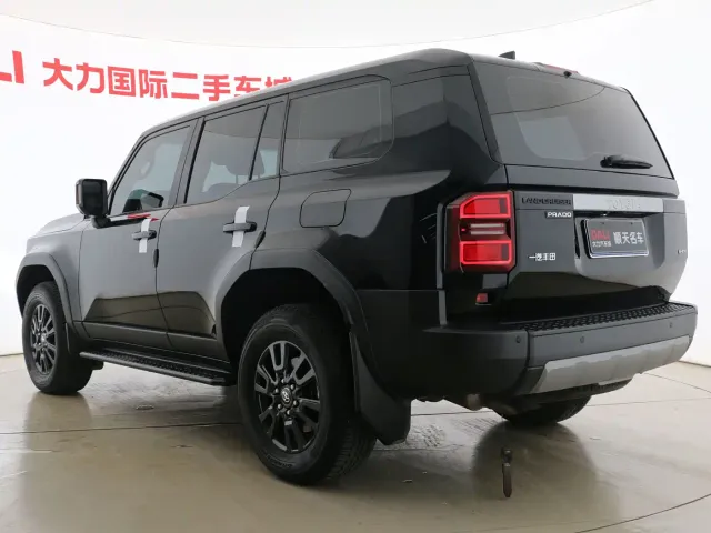 Toyota Prado — Фото автомобиля 15