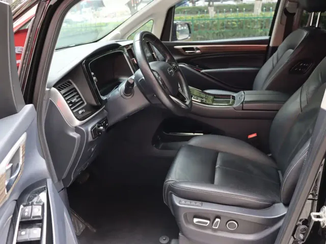GAC Trumpchi M8 — Фото автомобиля 9