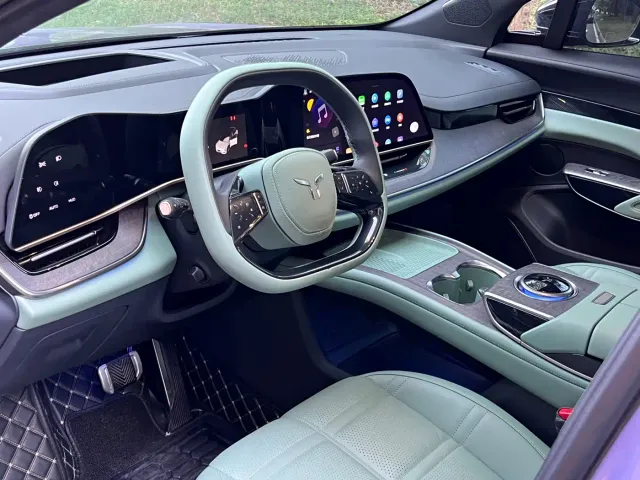 Hongqi Tian Gong 08 — Фото автомобиля 10
