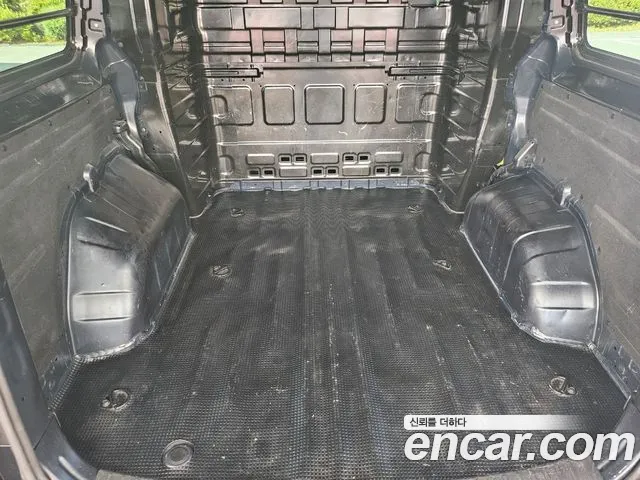 Hyundai Staria — Фото автомобиля 8