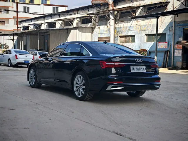 Audi A6L — Фото автомобиля 9