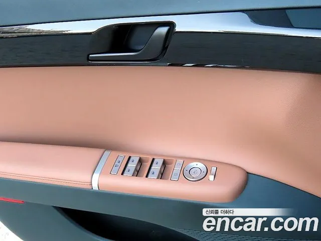 Hyundai Grandeur GN7 — Фото автомобиля 11