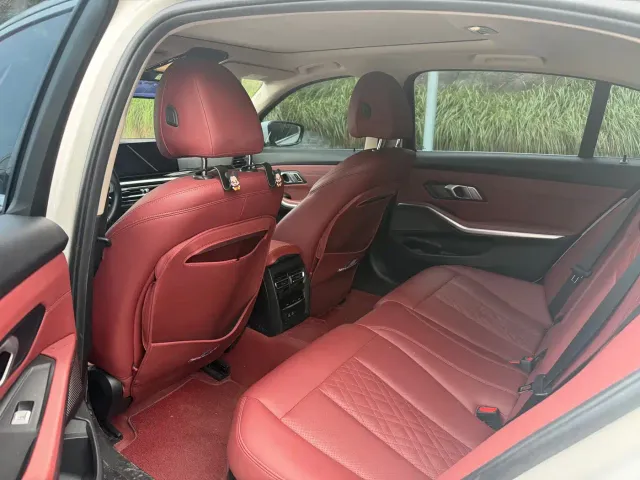 BMW 3 Series — Фото автомобиля 4