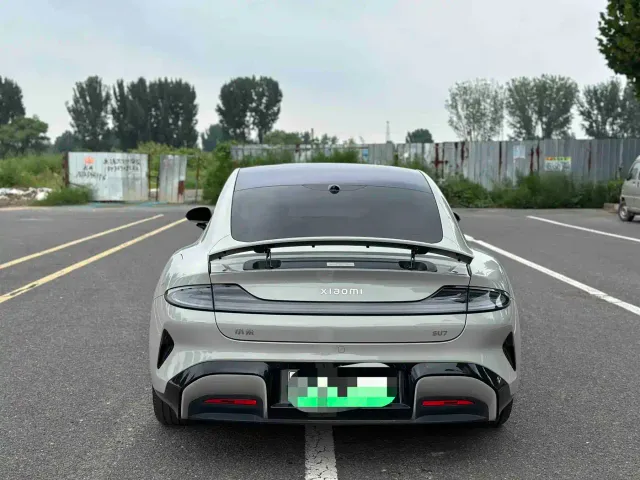 Xiaomi SU7 — Фото автомобиля 8