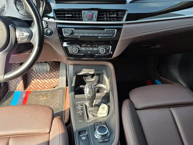 BMW X1 — Фото автомобиля 13
