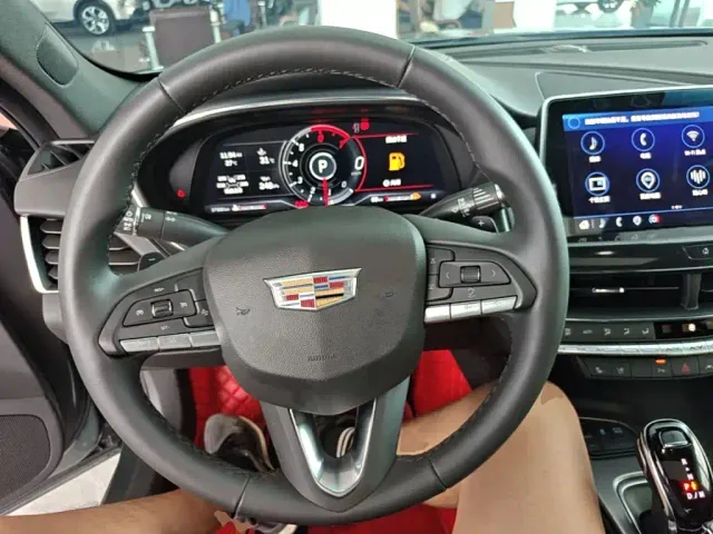 Cadillac CT5 — Фото автомобиля 10