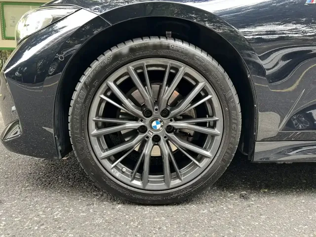 BMW 3 Series — Фото автомобиля 5