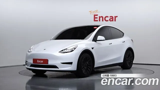 Фотография автомобиля — Tesla Model Y