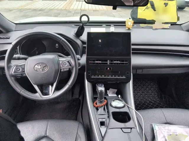 Toyota Avalon — Фото автомобиля 5