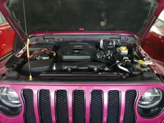 Jeep Wrangler — Фото автомобиля 19