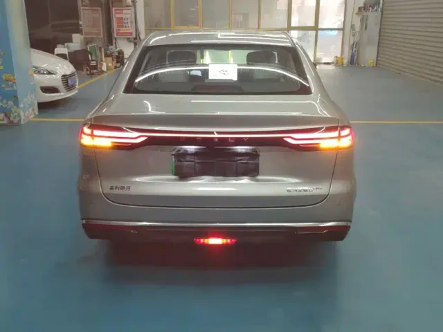 Geely Galaxy Stellar 6 — Фото автомобиля 5
