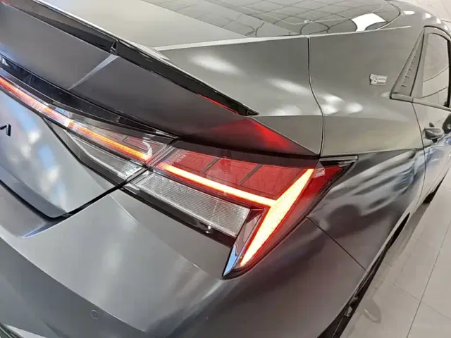 Hyundai Elantra — Фото автомобиля 7