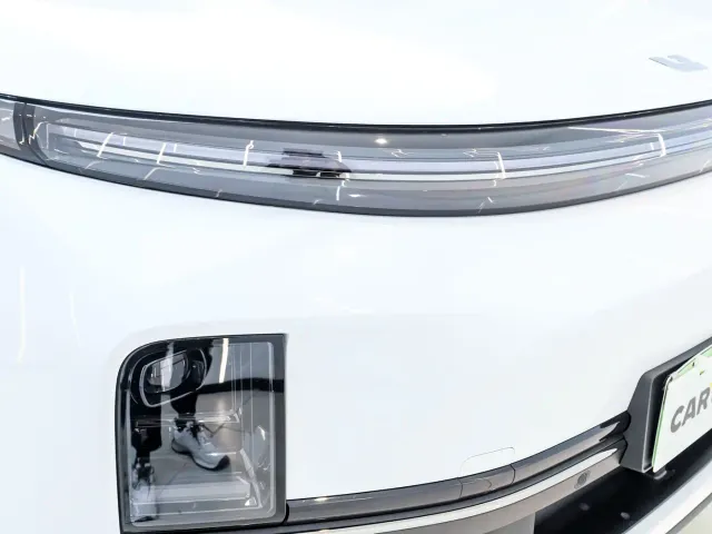 Li Auto L7 — Фото автомобиля 4