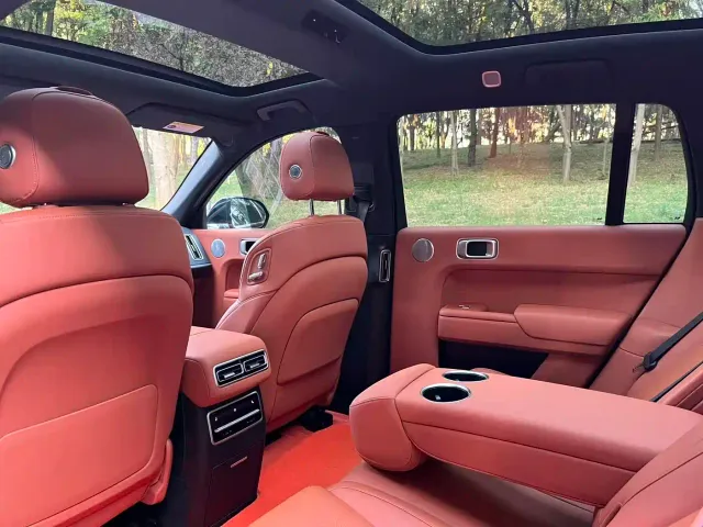 Li Auto L7 — Фото автомобиля 7