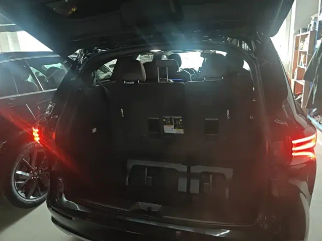 Toyota Sienna — Фото автомобиля 18