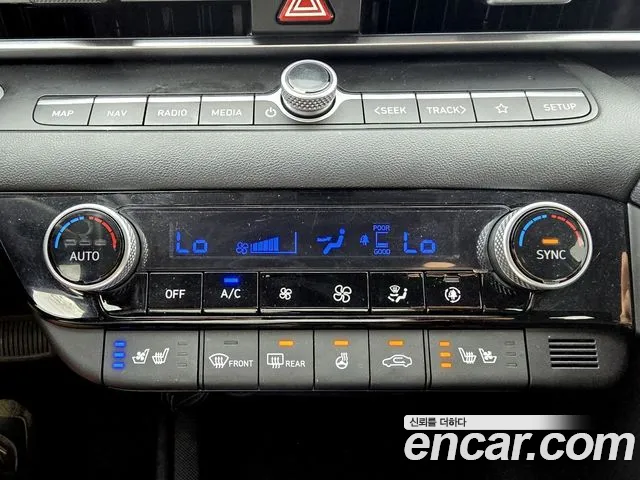 Hyundai Avante CN7 — Фото автомобиля 16