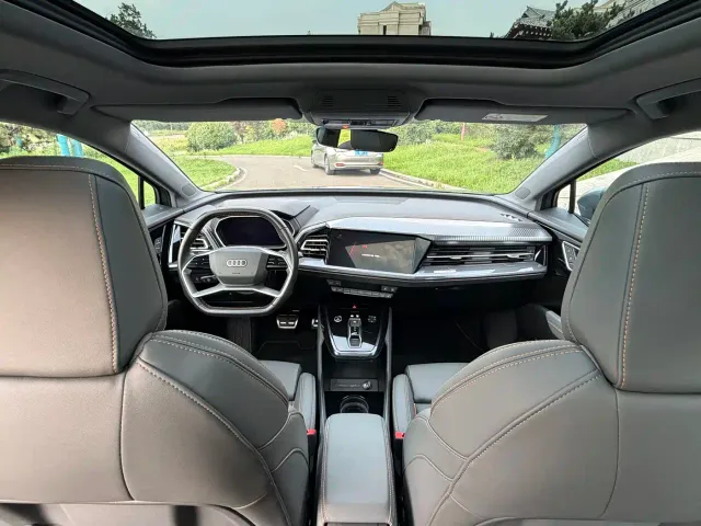 Audi Q4 e-tron — Фото автомобиля 7