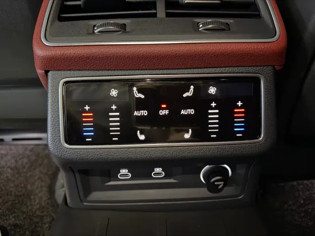 Audi Audi A7L 2024 45 TFSI quattro S-line Black Warrior Edition — Фото автомобиля 19