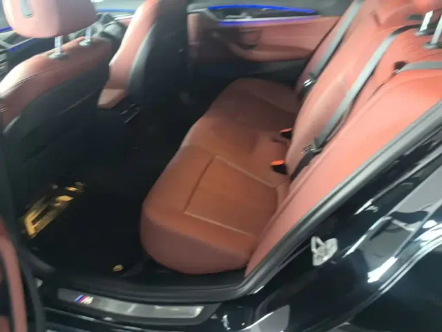 BMW 5 Series — Фото автомобиля 16