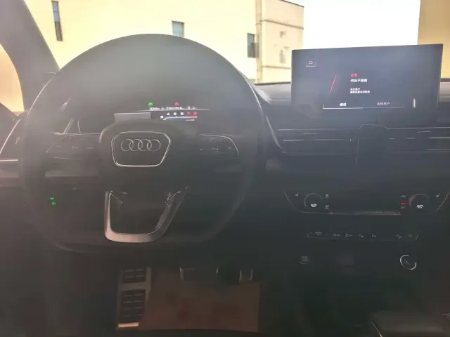 Audi Q5L — Фото автомобиля 7