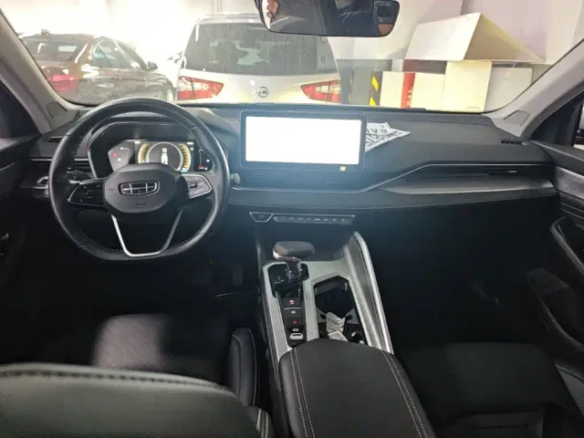 Geely Xingrui — Фото автомобиля 9