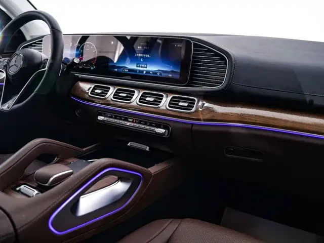 Mercedes-Benz GLE-Class — Фото автомобиля 24