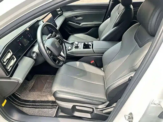 BYD Qin L — Фото автомобиля 4