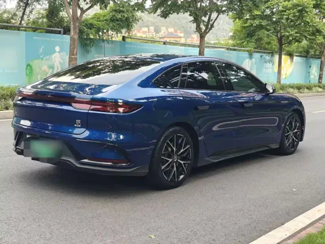 BYD Han — Фото автомобиля 23