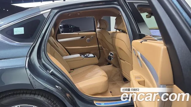 Genesis G80 Бензин 2.5 турбо AWD — Фото автомобиля 12